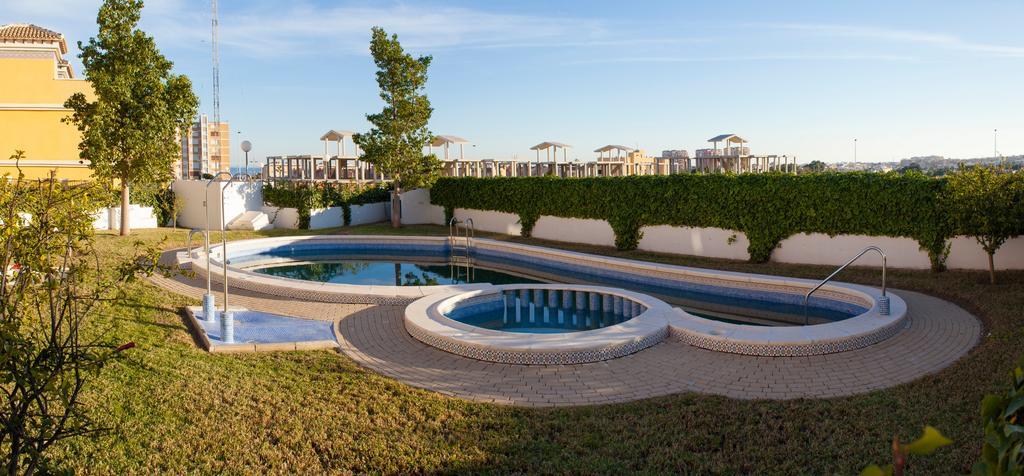 Merecido Descanso Sun Beach Torrevieja Exterior foto